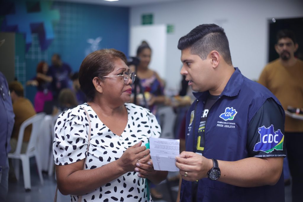 Deputado Mário César Filho realiza Operação Limpa Nome na Aleam e renegocia dívidas de água e luz para 2 mil famílias