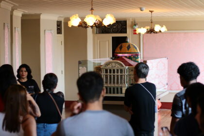 Prefeitura promove passeio para adolescentes em cumprimento de medidas socioeducativas no Centro Histórico de Manaus
