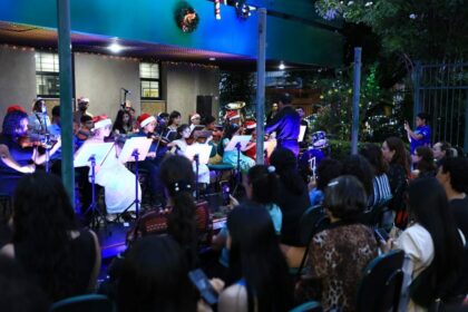 “Natal em todos os tempos” emociona público em celebração na Escola de Artes e Turismo da UEA