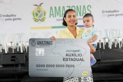 “Esse cartão veio na hora certa para manter a família”, afirma beneficiário do Auxílio Estadual