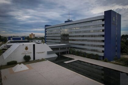 Assembleia Legislativa inicia 2025 com posse da Mesa Diretora e leitura da Mensagem Governamental