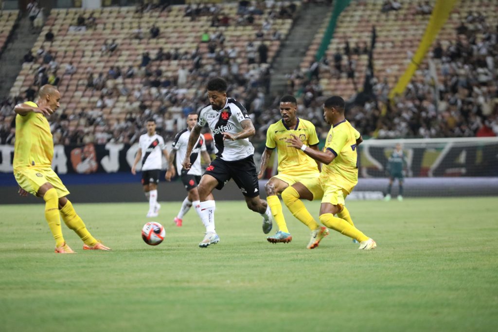 Campeonato Carioca: Arena da Amazônia recebe mais de 17 mil torcedores para Vasco e Madureira