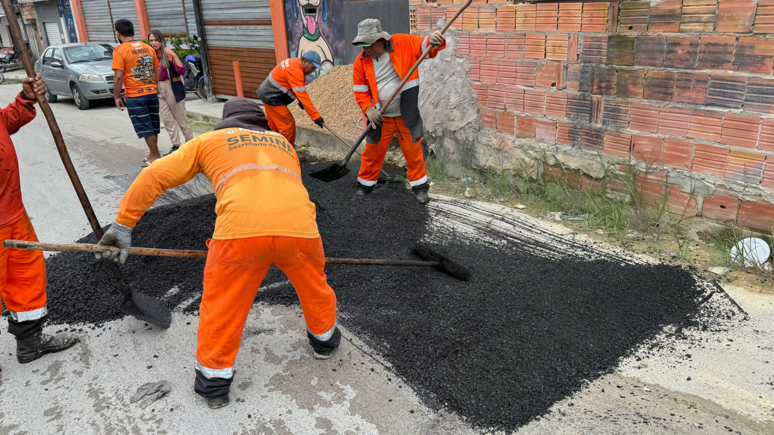 Bairro Jorge Teixeira recebe recuperação asfáltica da rua Alfazema