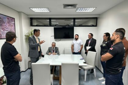 Comandante Dan recebe concursados da PM na Comissão de Segurança Pública