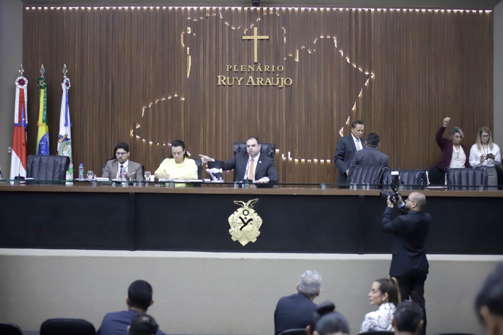 Defesa da Zona Franca de Manaus e pagamento de data-base são debatidos na Aleam