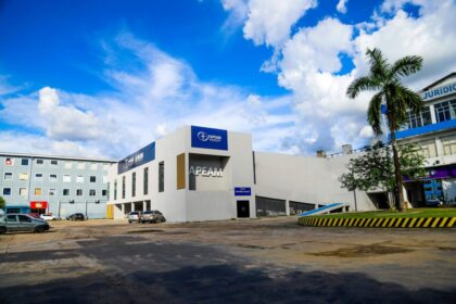 Governo do Amazonas recebe inscrições para editais destinados a cientistas mulheres na área de empreendedorismo e pesquisa
