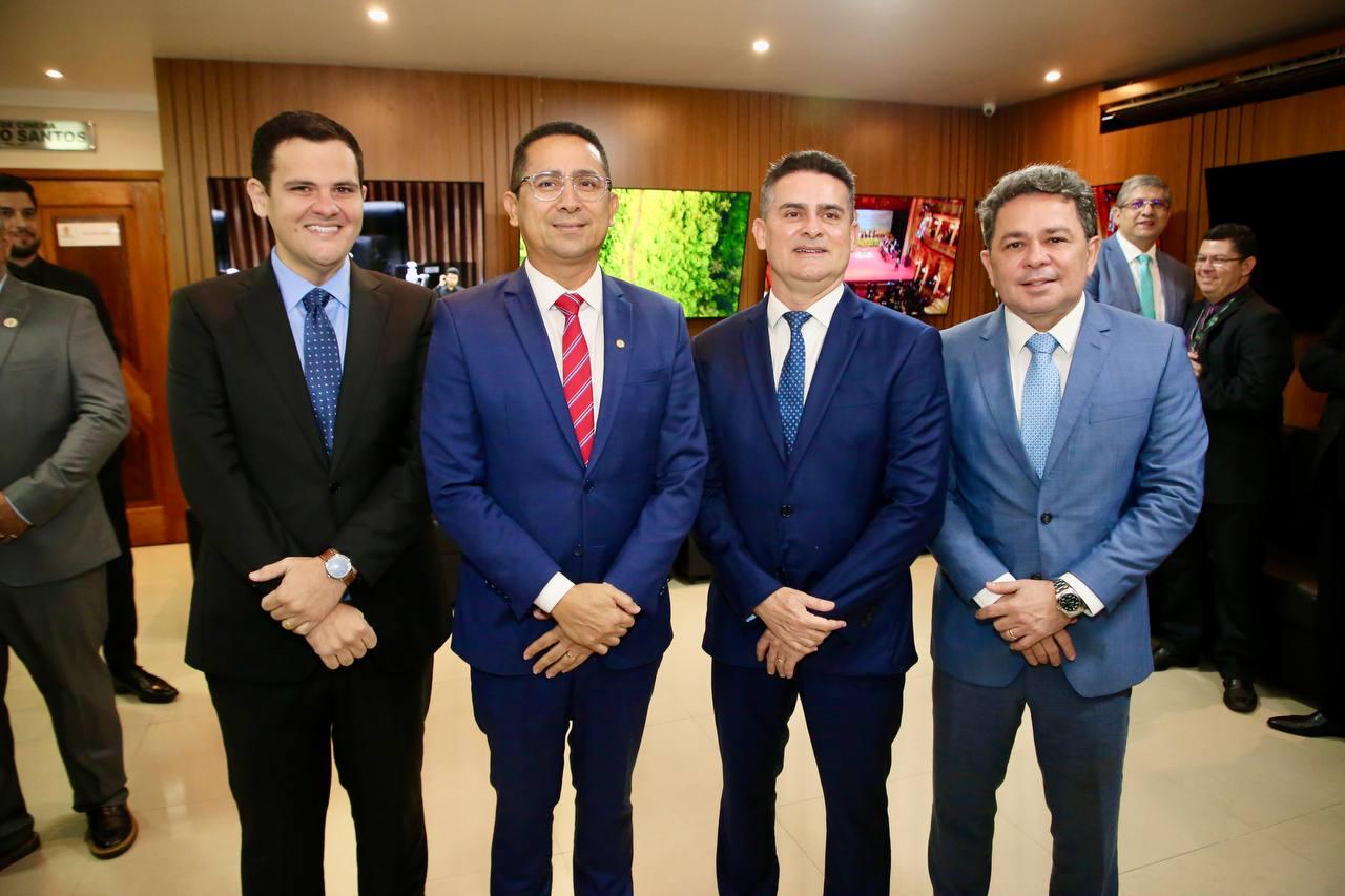 Deputado Daniel Almeida participa da abertura da 19ª Legislatura da Câmara Municipal de Manaus Deputado Daniel Almeida participa da abertura da 19ª Legislatura da Câmara Municipal de Manaus