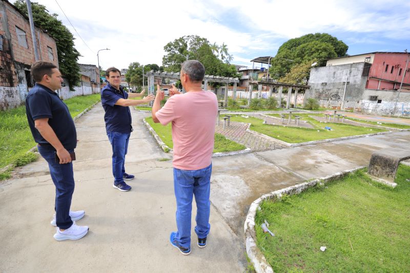 Prefeitura anuncia reforma da praça na rua Acari, no bairro Jorge Teixeira