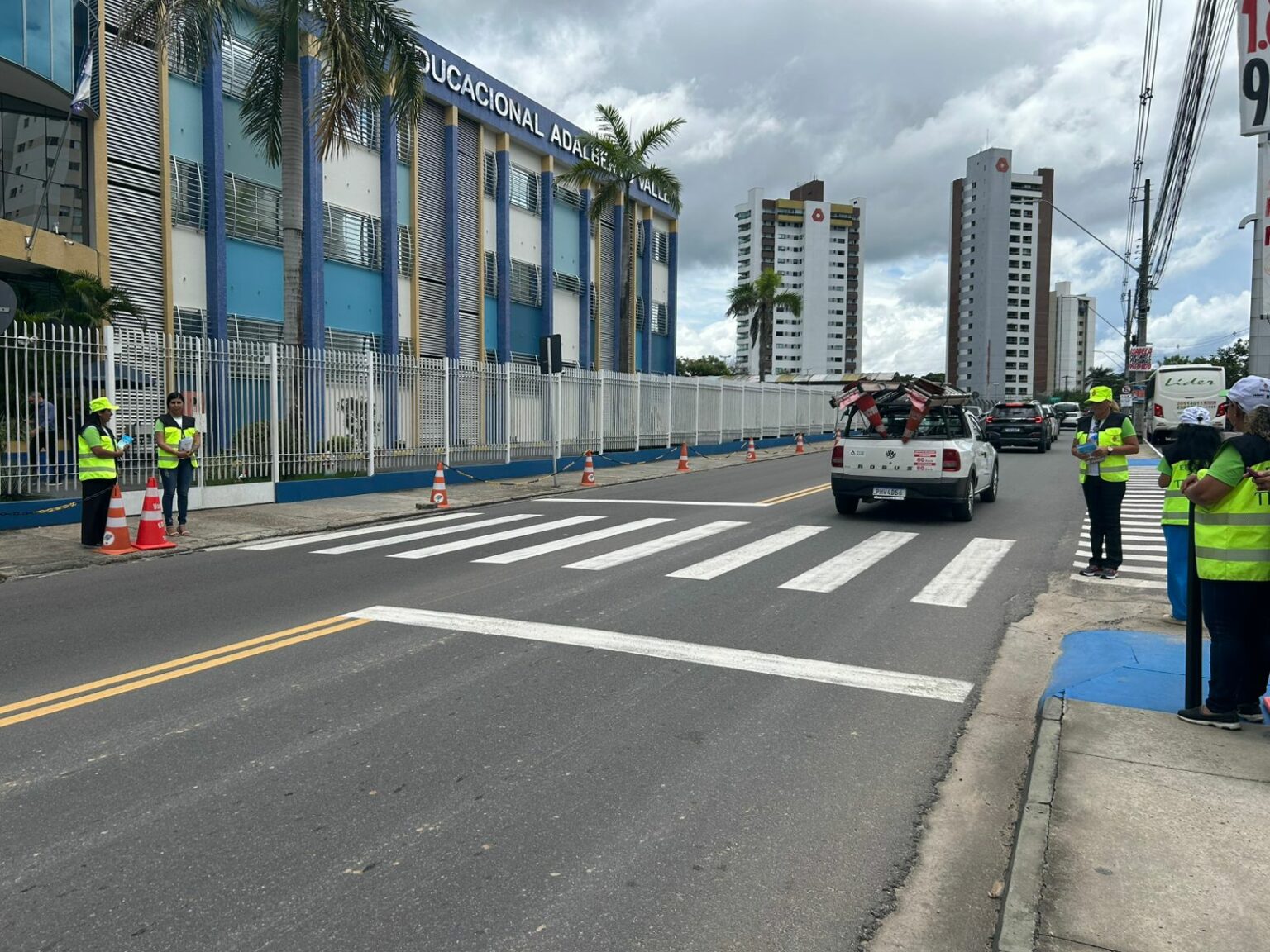 Prefeitura reforça segurança viária na volta às aulas com operação educativa