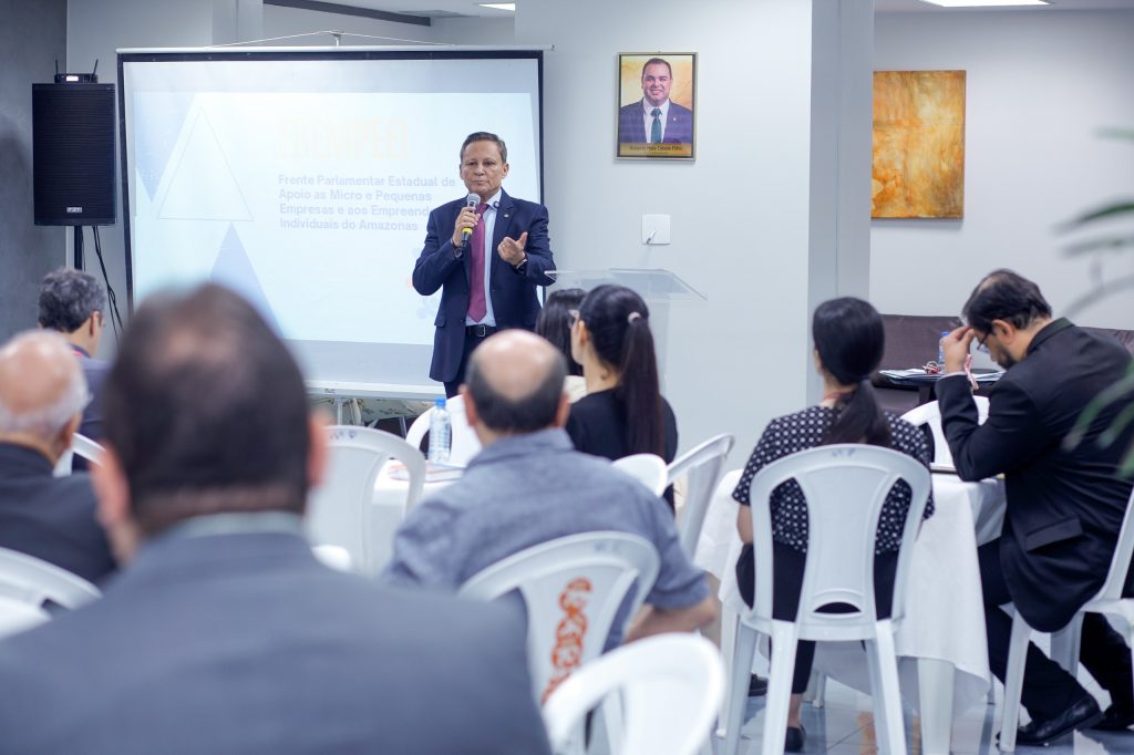 Adjuto Afonso apresenta cronograma de atividades da Frente Parlamentar Empreendedora e lança programa de TV de apoio aos empreendedores