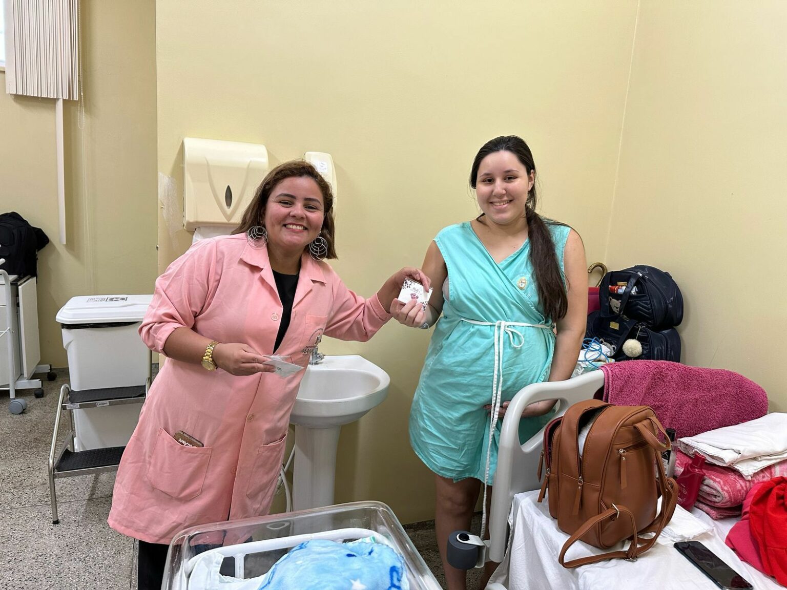 Maternidade Moura Tapajóz promove dia especial a mulheres