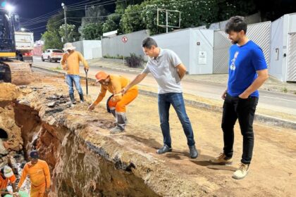 Prefeitura de Manaus implanta 90 metros de nova rede de drenagem e moradores se mostram satisfeitos com a evolução da obra