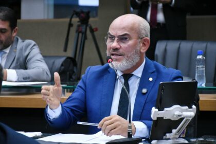 Assembleia Legislativa do Amazonas aprova criação da Biblioteca Digital da Floresta, projeto do deputado Cabo Maciel