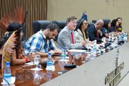 Audiência Pública na Câmara Municipal de Manaus discute políticas para povos indígenas