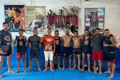 Carlos Pai Amado apoia atleta da zona Leste em competição nacional de MMA