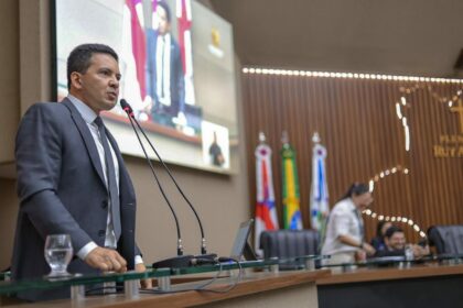 Delegado Péricles trabalha para destravar o pagamento do Auxílio Fardamento dos policiais militares do Amazonas