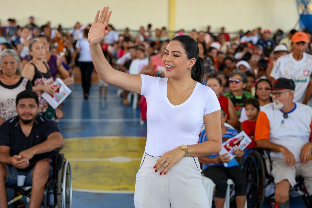 Deputada Mayra Dias alcança 50 leis sancionadas em prol da população e do bem-estar do Amazonas