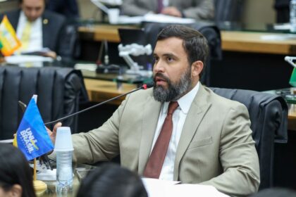 Deputado Dr. George Lins propõe a criação da ‘Semana Sem Telas’ no Amazonas