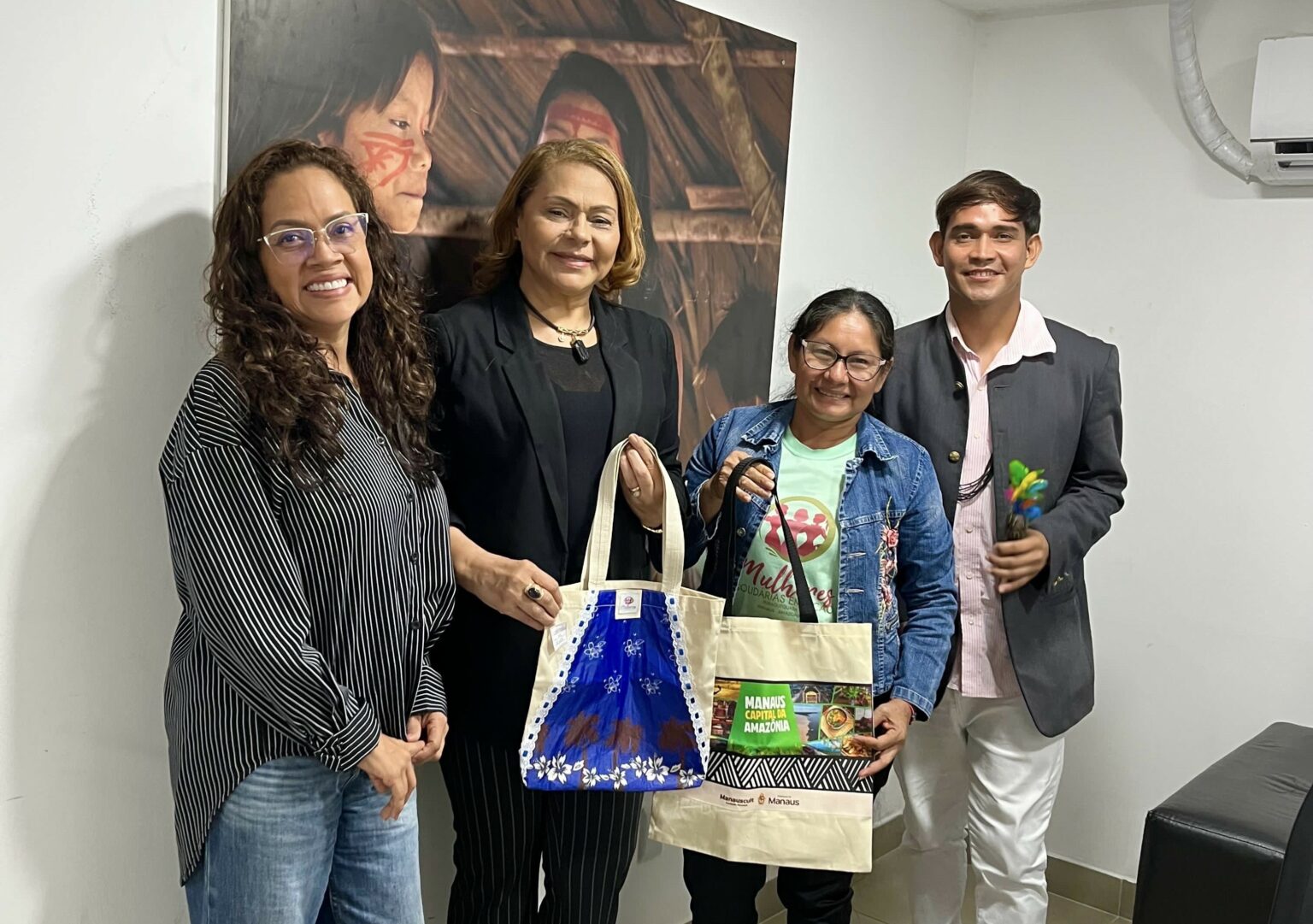 Turismo comunitário e economia criativa avançam em comunidades ribeirinhas com ações da Prefeitura de Manaus