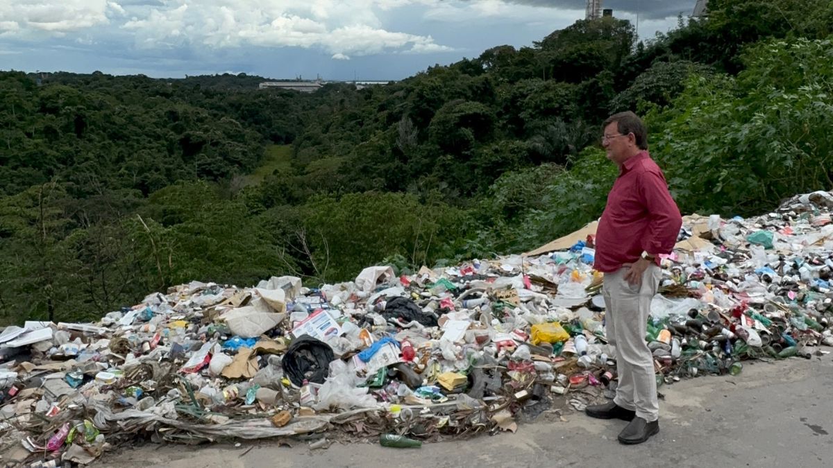 Zé Ricardo destaca obrigação da Prefeitura de Manaus em cuidar das ruas do Distrito Industrial