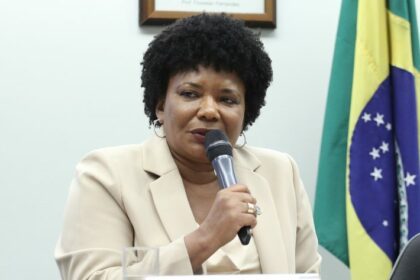 Comissões da Câmara cobram explicações da ministra da Cultura sobre shows feitos no carnaval
