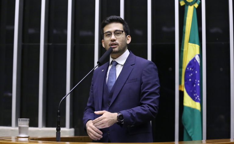 Comissão aprova penas para combater crimes contra redes de energia e de telecomunicações