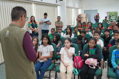 Estudantes da rede municipal participam de ação ambiental