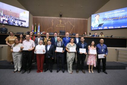 Sinésio Campos participa da celebração do Dia Internacional da Enfermagem na Aleam