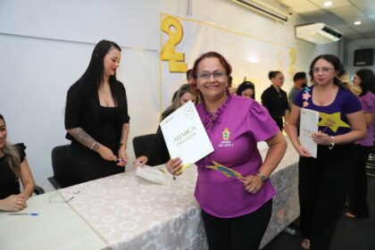 Profissionais da Prefeitura de Manaus assinam pacto educacional
