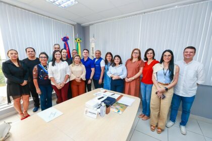 Prefeito David Almeida recebe bancada sindical da saúde e confirma avanço em valorização dos servidores com promoção por titularidade