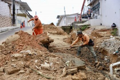 Prefeitura de Manaus recupera 15 metros de rede de drenagem no bairro Nova Esperança