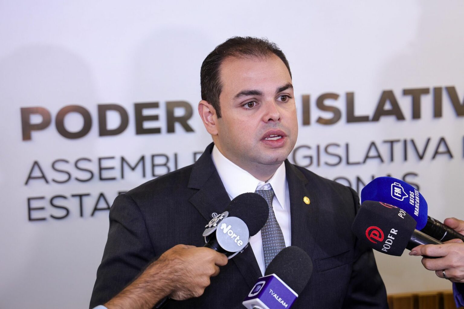 Aumento no número de vagas na Aleam é recebido como positivo pelo presidente da Casa, deputado Roberto Cidade