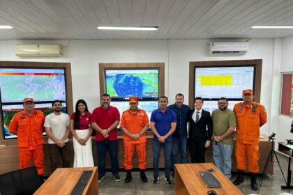 Festival de Parintins 2025: Corpo de Bombeiros alinha estratégias de segurança do espetáculo com representantes dos bumbás