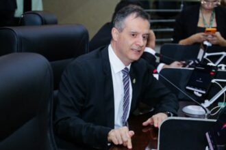 CMM aprova PL de Marcelo Serafim que cria Dia Municipal do Farmacêutico