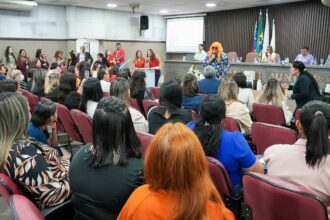 Câmara Municipal de Manaus homenageia servidoras pelo Dia das Mães com programação especial