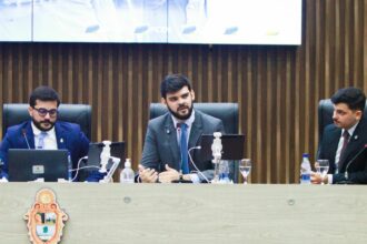 Câmara Municipal de Manaus debate impacto da carga tributária no Dia Livre de Impostos