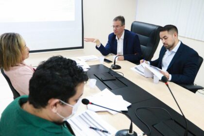 Câmara Municipal de Manaus recebe relatório da prefeitura sobre metas fiscais do 1º quadrimestre de 2025