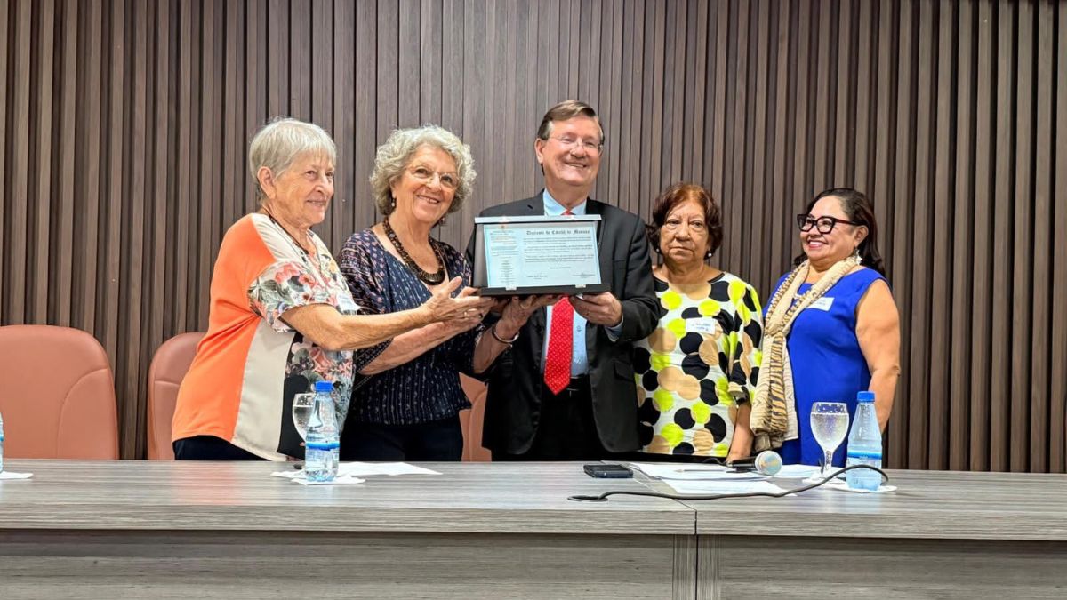 Câmara Municipal homenageia Nádia Vettori com o título de cidadã de Manaus