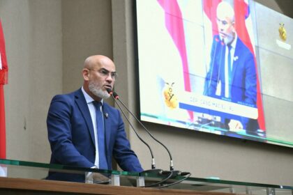 Deputado Cabo Maciel propõe uso de tecnologias de Comunicação Alternativa para inclusão de alunos com autismo na rede estadual