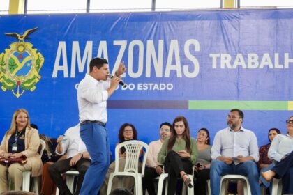 Deputado Mário César Filho participa do lançamento do Programa Estadual das Escolas Cívico-Militares ao lado do governador Wilson Lima