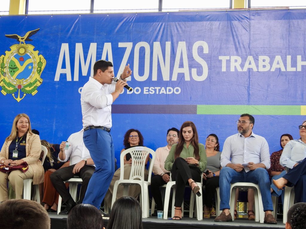 Deputado Mário César Filho participa do lançamento do Programa Estadual das Escolas Cívico-Militares ao lado do governador Wilson Lima Deputado Mário César Filho participa do lançamento do Programa Estadual das Escolas Cívico-Militares ao lado do governador Wilson Lima