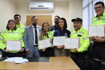 Gilmar Nascimento presta homenagem a agentes de trânsito em reconhecimento à atuação em Manaus