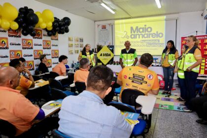 Ação sobre educação de trânsito em empresa de ônibus