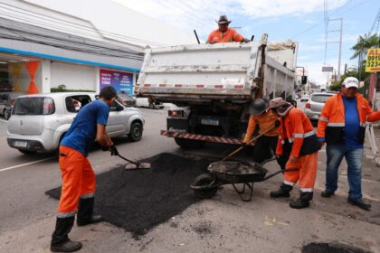 Prefeitura avança com serviços de manutenção viária no Centro de Manaus e chega a 48 vias recuperadas