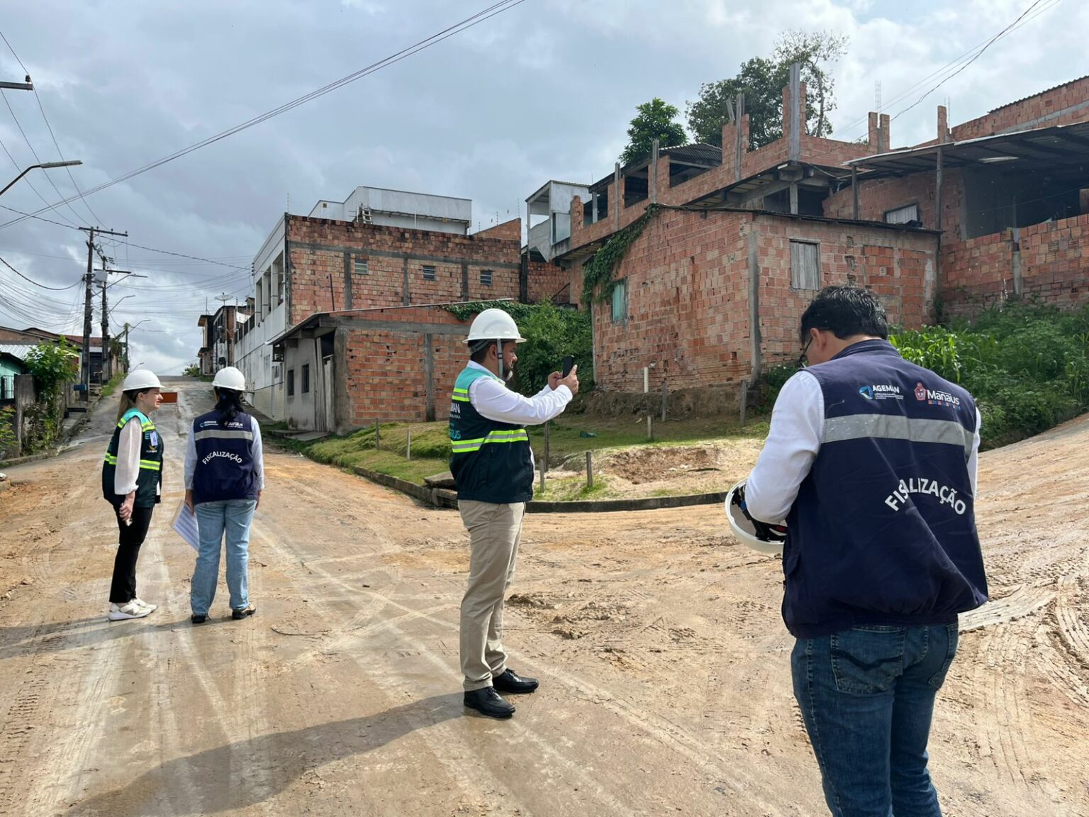 Ageman intensifica fiscalização em obras de esgotamento para garantir qualidade e segurança à população