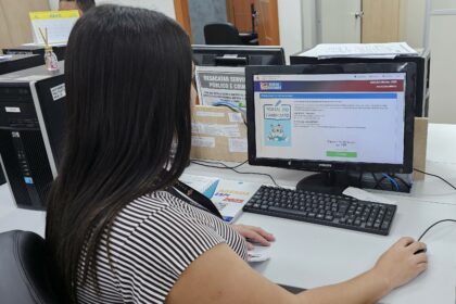 Prefeitura orienta candidatos para preenchimento correto do formulário de inscrição para programas Bolsa Idiomas e Pós-Graduação
