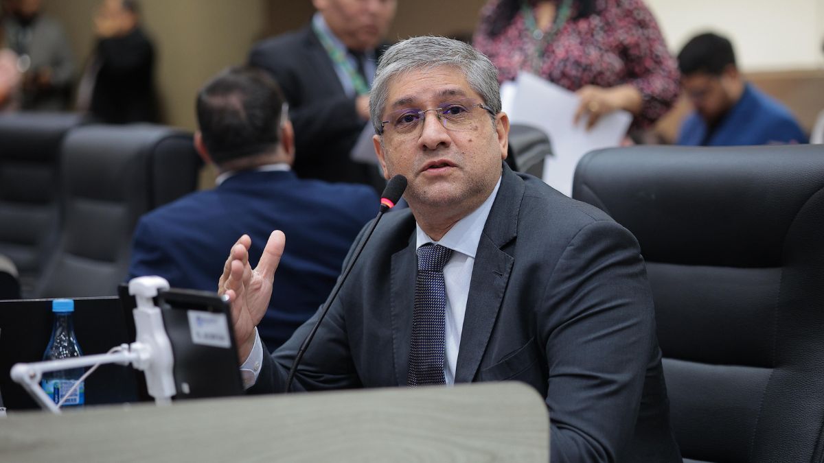 Joelson Silva propõe obrigatoriedade de exame psicológico periódico para profissionais de creches e educação infantil