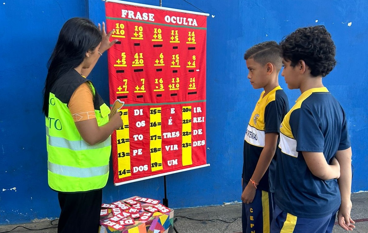 Prefeitura leva ação do Maio Amarelo para escola particular