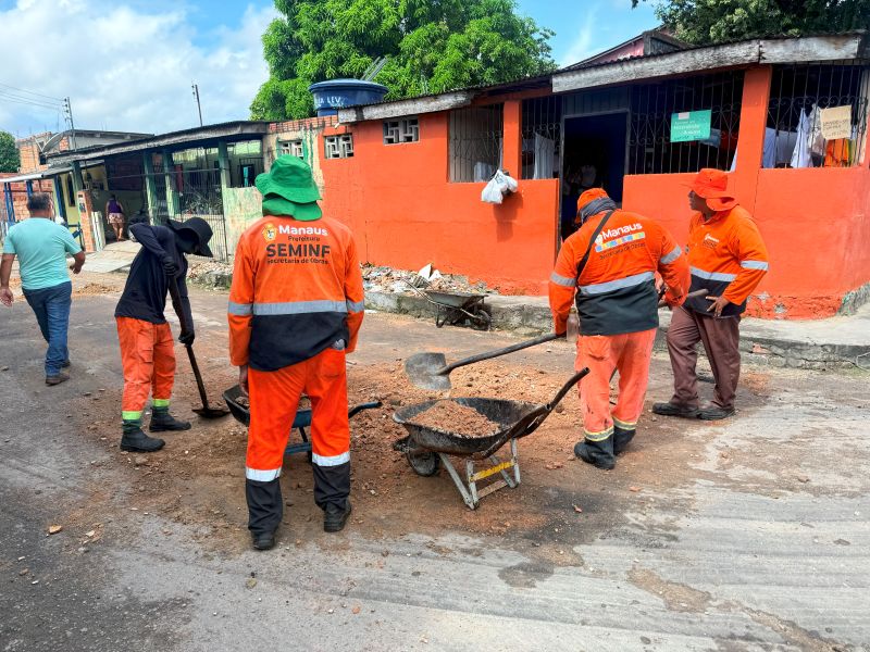 Prefeitura de Manaus realiza recuperação asfáltica e limpeza no bairro Mutirão com o programa ‘Mutirão no Bairro’
