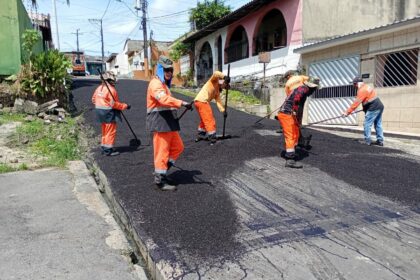 Prefeitura de Manaus realiza recuperação asfáltica no bairro Parque 10